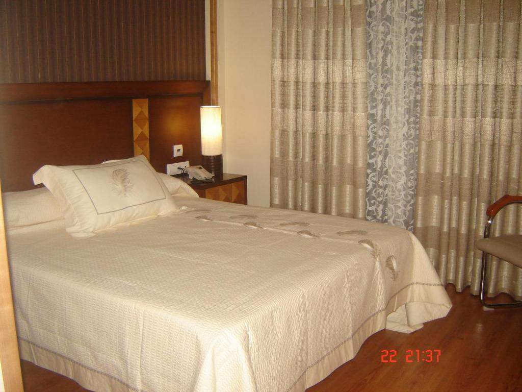 Hotel Ciudad De مارتوس الغرفة الصورة